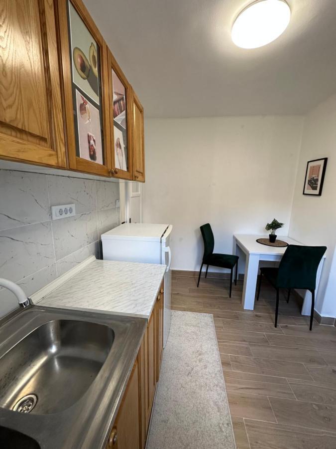 Boho Apartment Ниш Екстер'єр фото